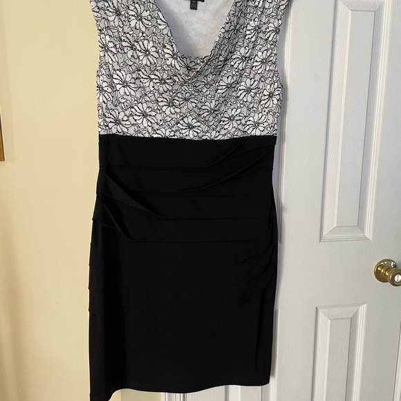 Classy Knee Length Dress from Business to Wedding. - Picture 4 of 10